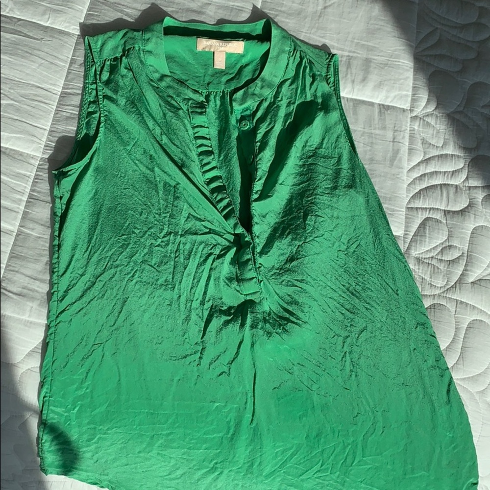 Banana Republic Silk blouse